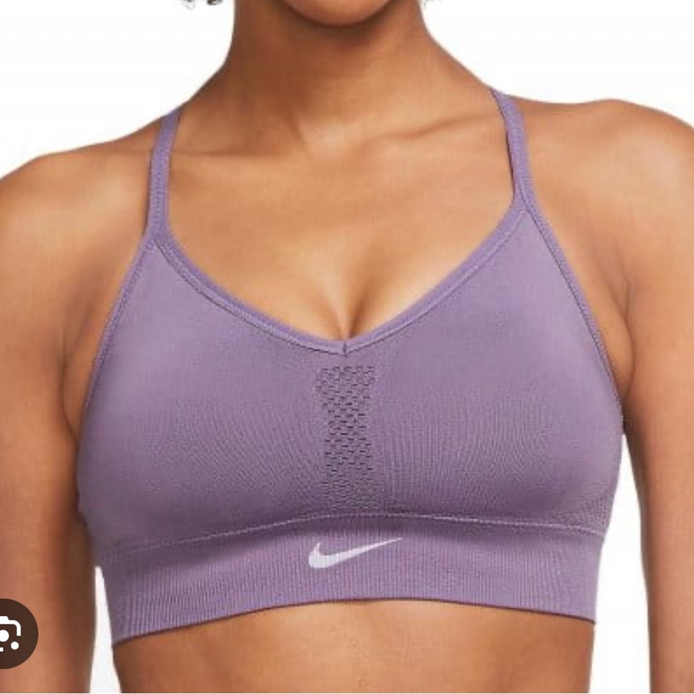 worn once nike dri fit sports bra